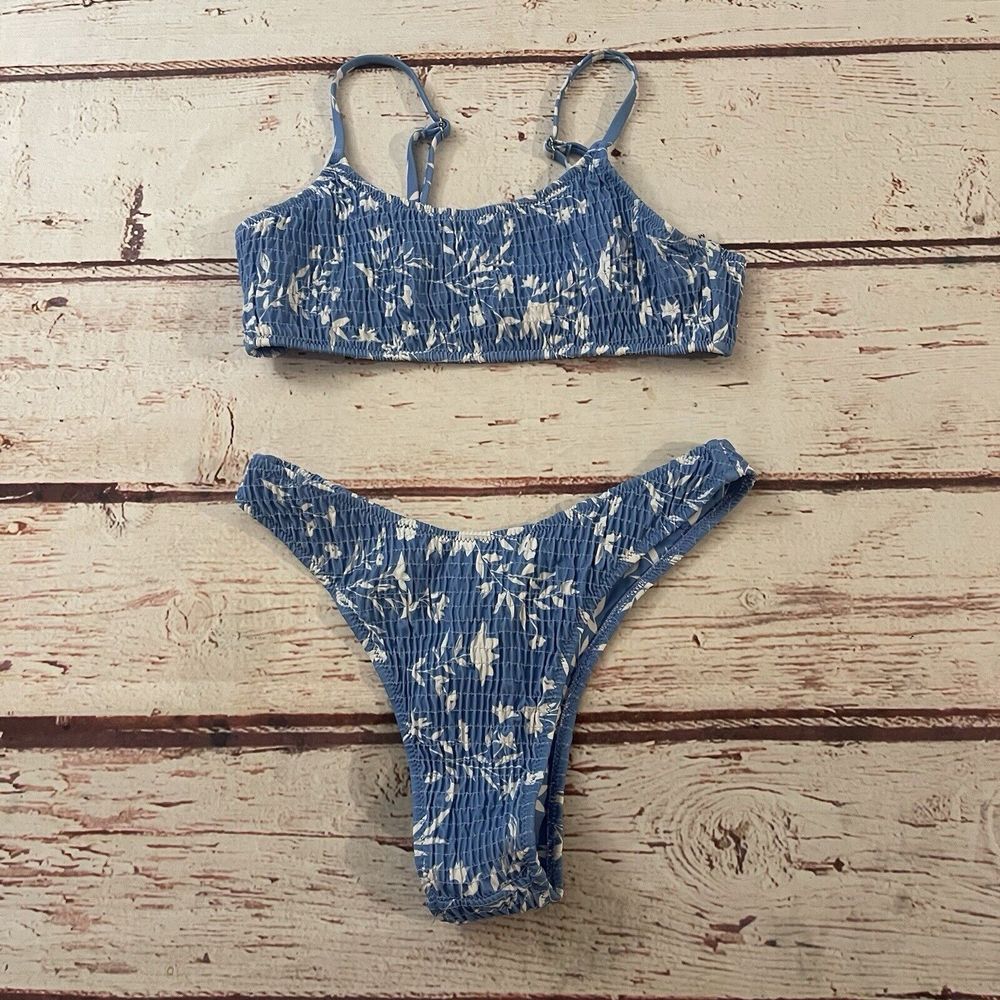 Volafa Womens‎ Blue White Printed Flowers Bikini Swim Set Size Medium Summer